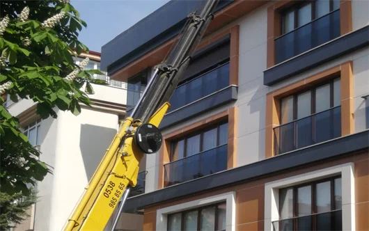 Dış Cephe Cam Ve Kompozit Temizliği